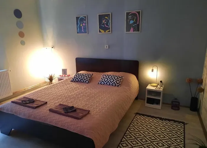 アパート Kizde ネゴティン