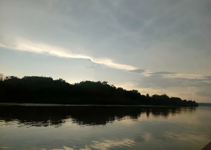 アパート Kizde ネゴティン